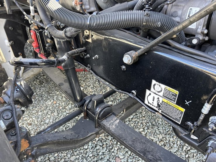 2017-peterbilt-337-image-84