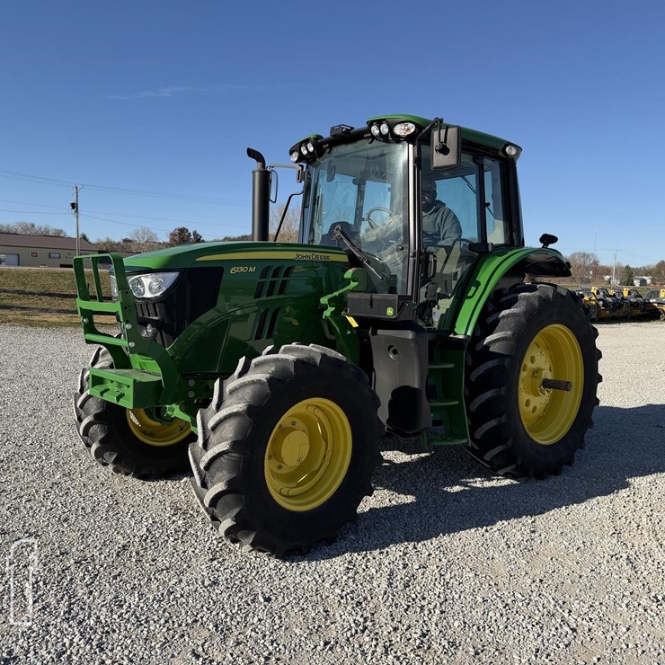 JOHN DEERE 6130M