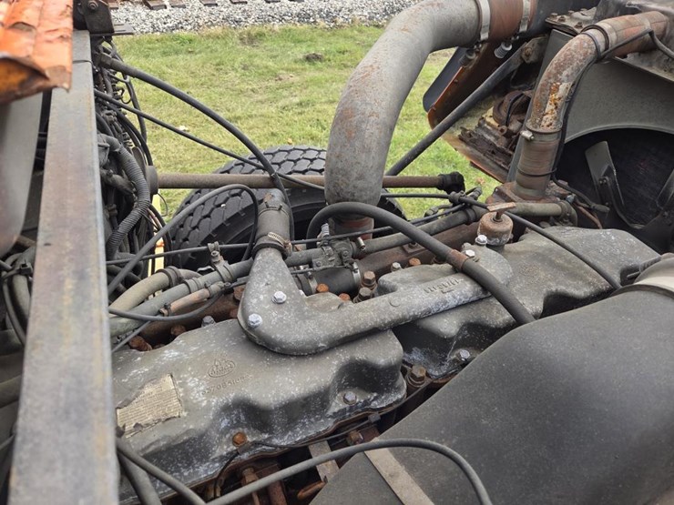 mack-rd690s-image-62