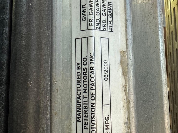 peterbilt-379-image-32