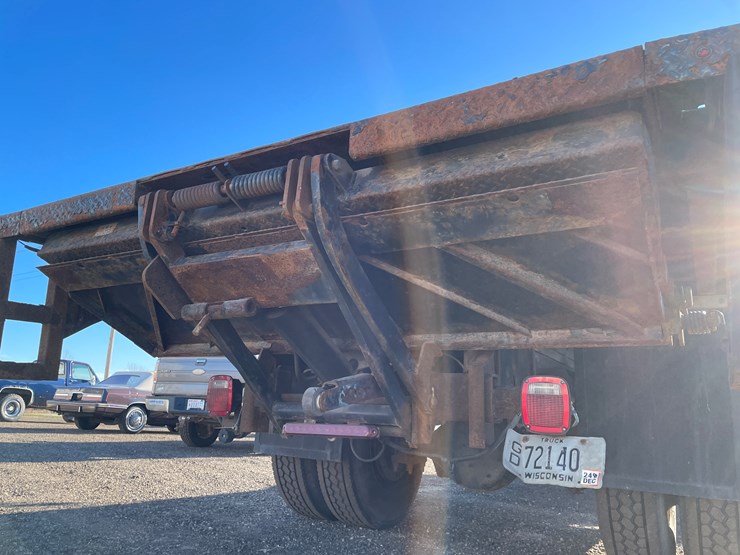 2007-ford-f750-xl-image-23