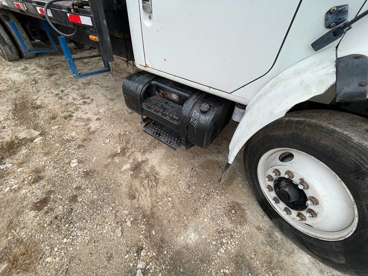 international-4900-image-14