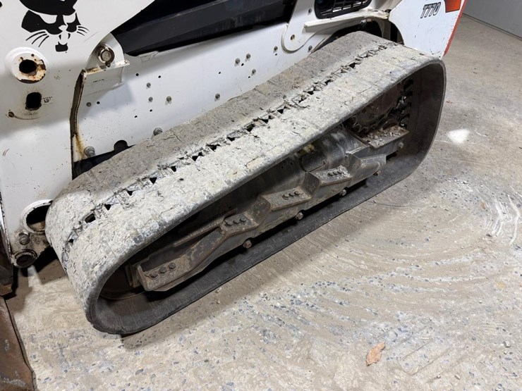 2019-bobcat-t770-image-12