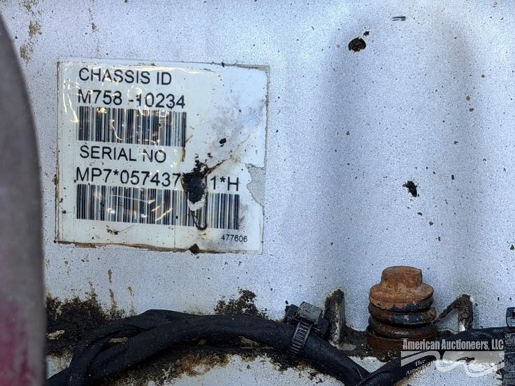 2016-mack-leu613-image-6