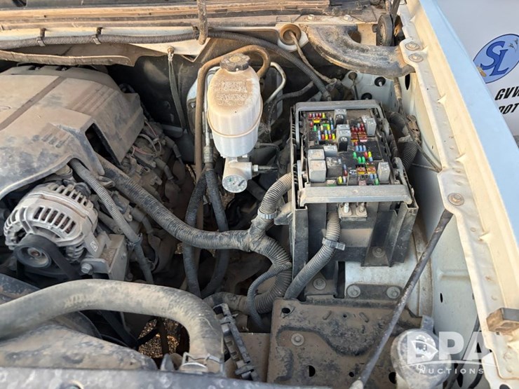 2009-chevrolet-3500hd-image-45