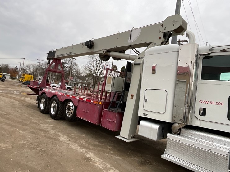 2015-peterbilt-365-image-9