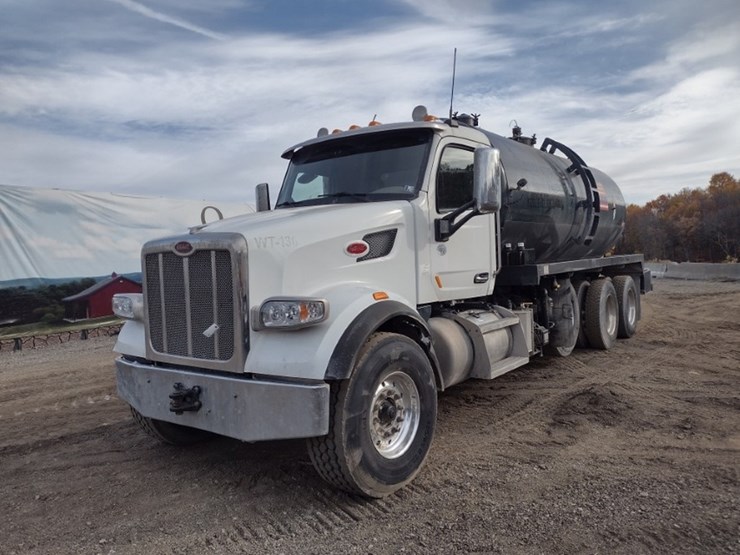 peterbilt-567-image-37