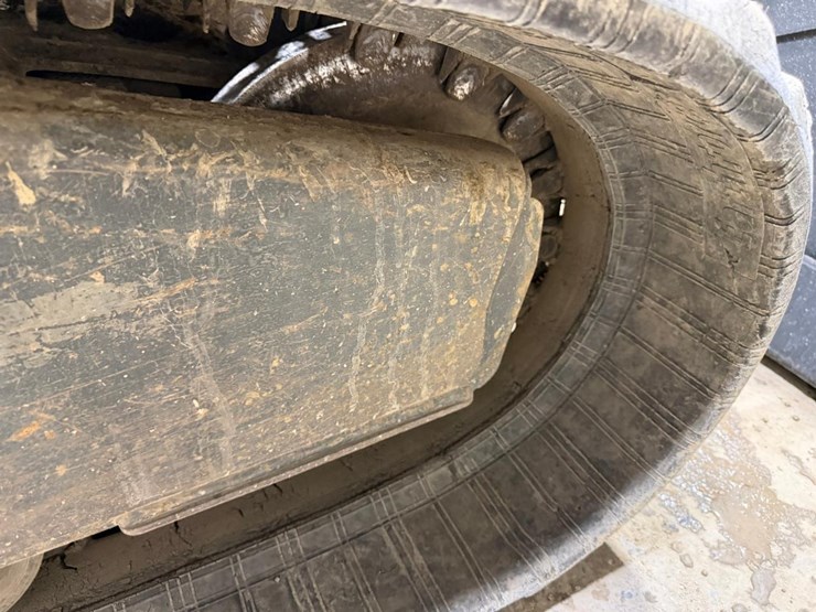 2014-bobcat-t650-image-21