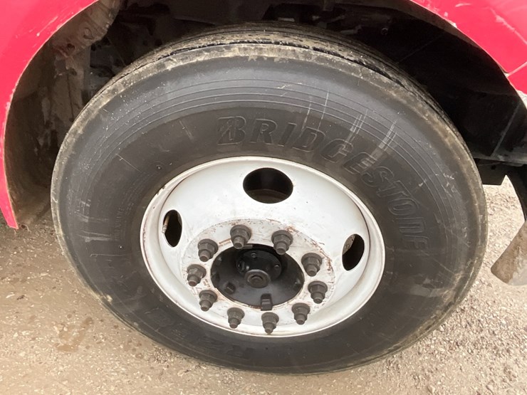 2015-ford-f650-image-6