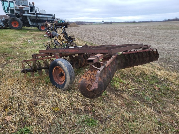 international-12-image-3