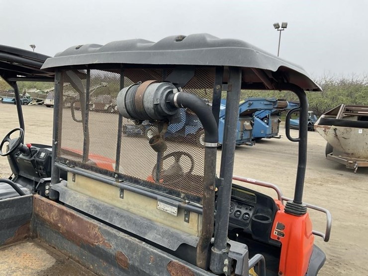 kubota-rtv900xt-image-11