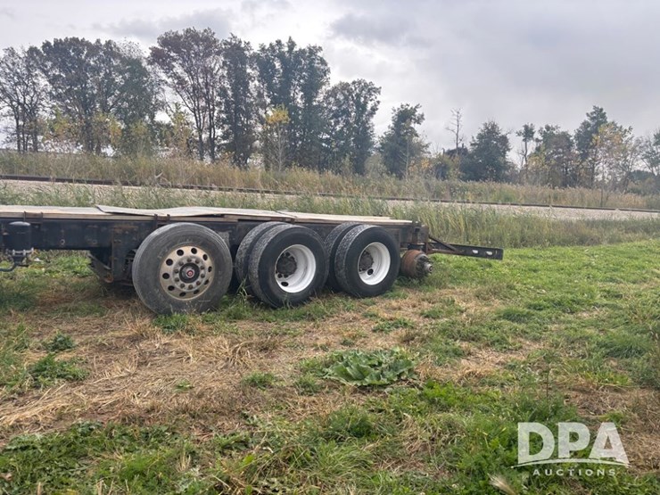 freightliner-114sd-image-5