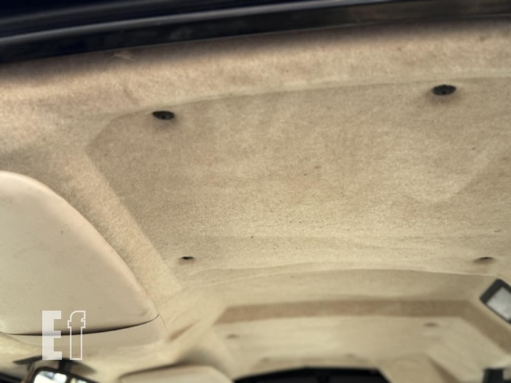 2019-john-deere-gator-xuv-835r-image-12