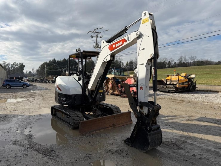 2022-bobcat-e42-image-7