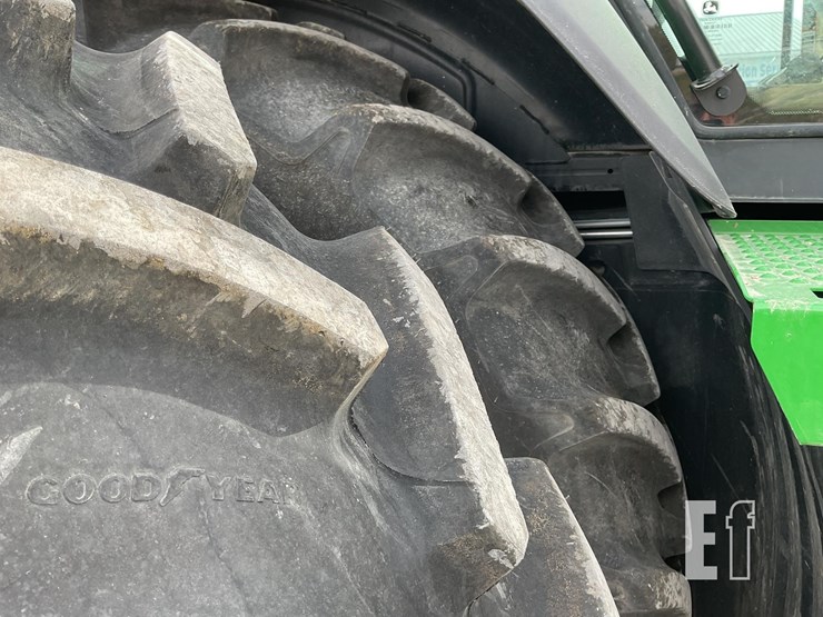 john-deere-8r-250-image-22