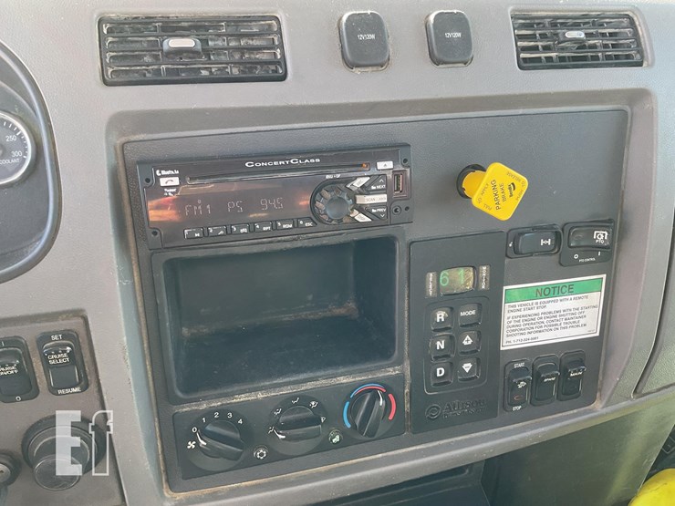 peterbilt-337-image-50