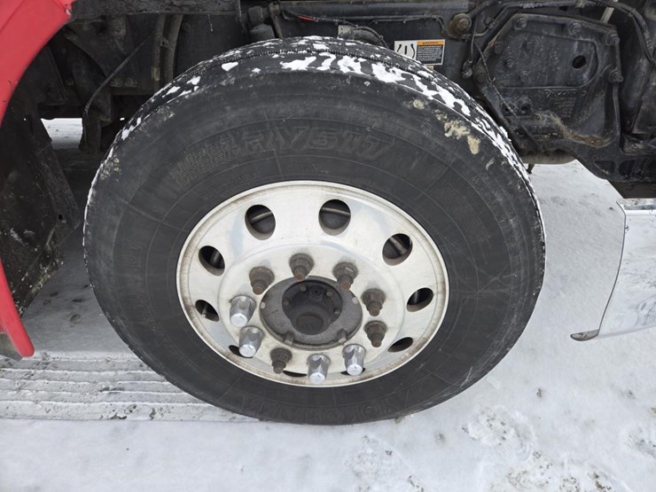 2017-peterbilt-579-image-84