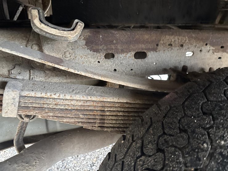 ford-f350-xl-image-51