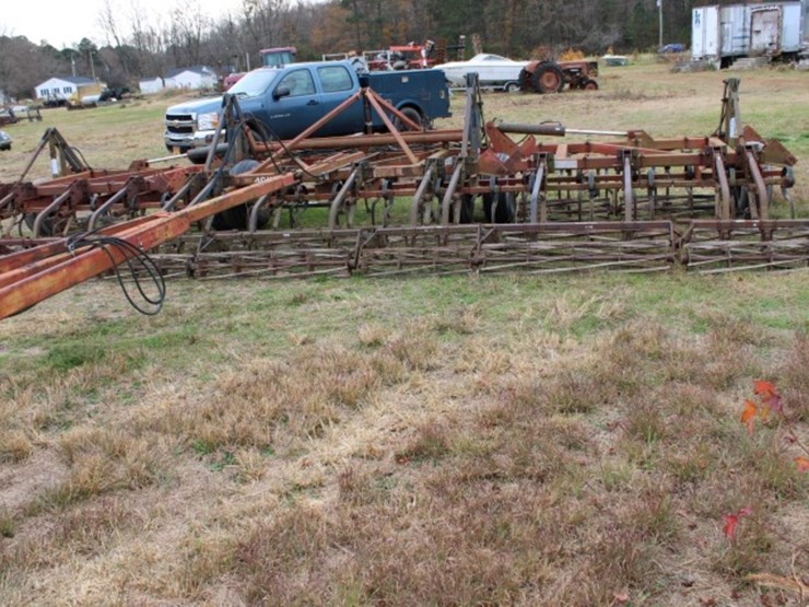 unverferth-mod-615-sn-930010-s-tine-cultivator-triple-baskets-rer-vac-unver-image-11