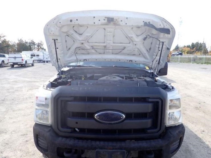 2012-ford-f250-xl-image-9