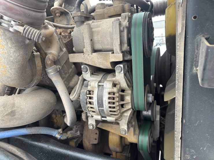 2007-peterbilt-385-image-46