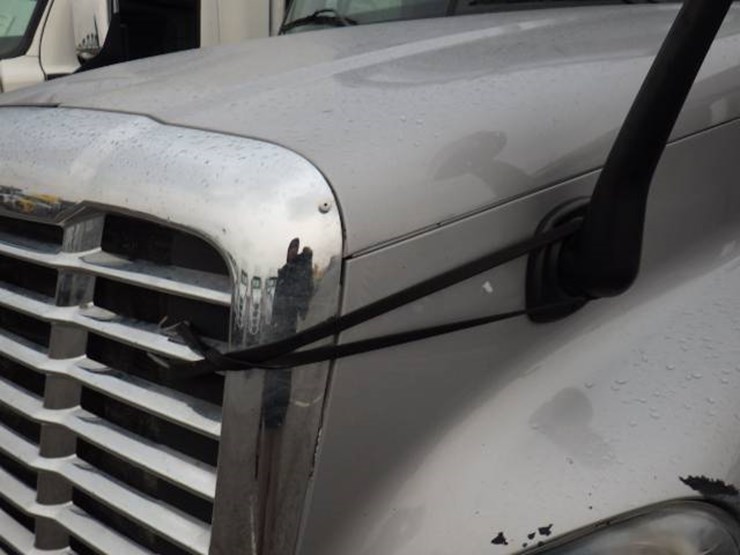 2019-freightliner-cascadia-125-image-4