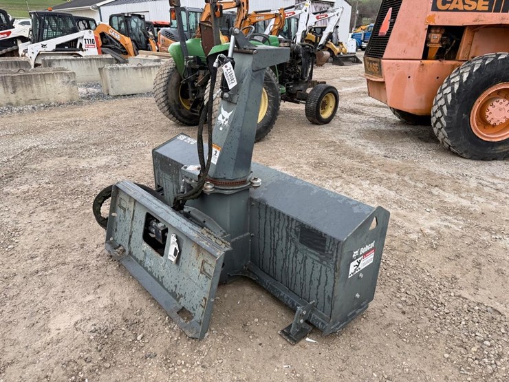 bobcat-sb200-74”-skid-steer-snowblower-image-5