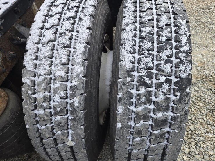 2013-kenworth-t660-image-65