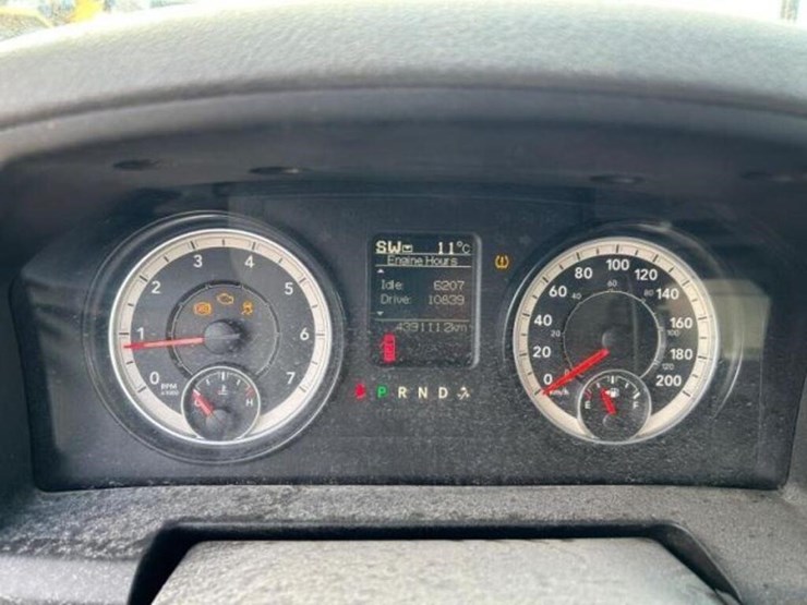 2016-dodge-1500-image-7