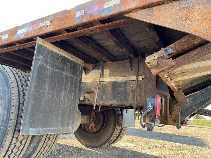 2007-ford-f750-xl-image-26