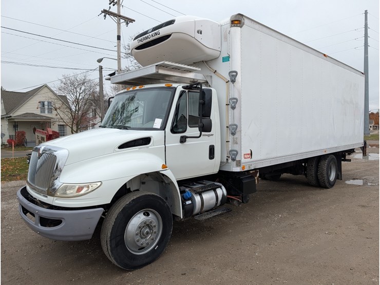 international-durastar-4300-image-1