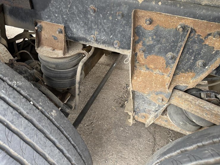 2014-kenworth-t800-image-24