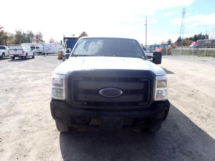 2012-ford-f250-xl-image-2