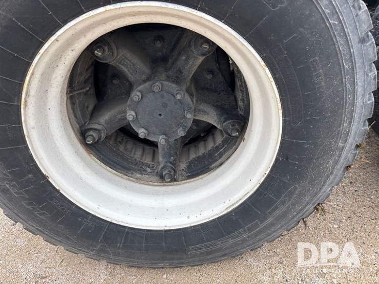 mack-r686st-image-54