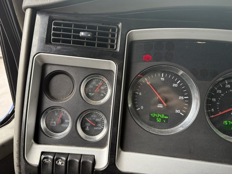 2003-kenworth-t800-image-50