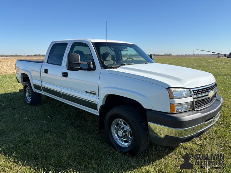 chevrolet-silverado-2500-image-3