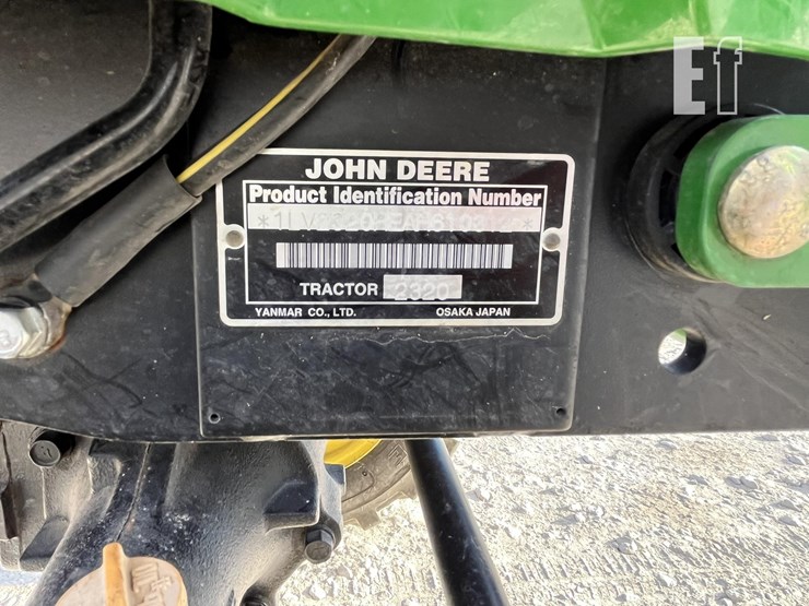 john-deere-2320-image-16