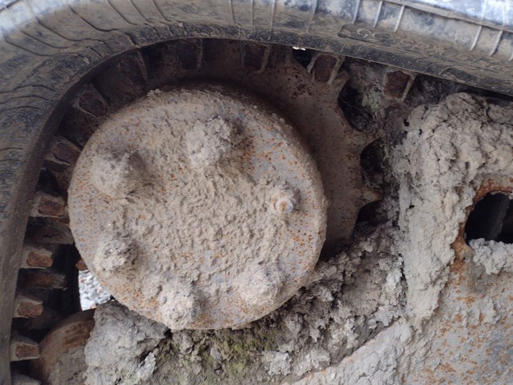 2004-bobcat-t300-image-17