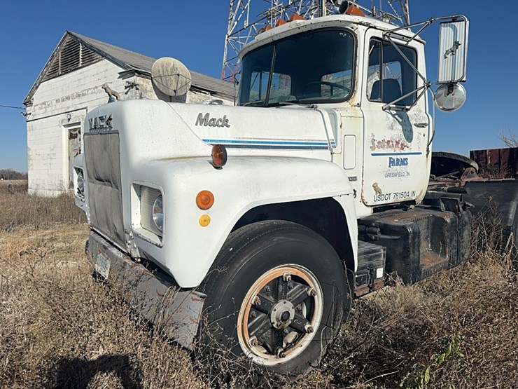 mack-r600-image-1