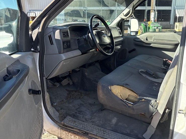 2003-ford-f350-image-13