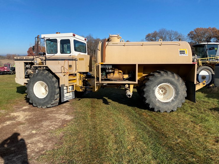#1300-•-ag-gator-2004-injector-applicator-(colfax,-wi)-image-12