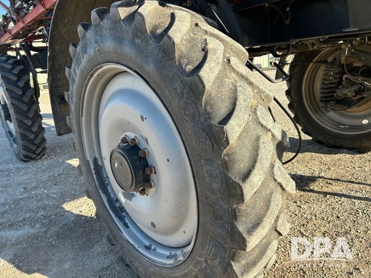 case-ih-patriot-4440-image-25