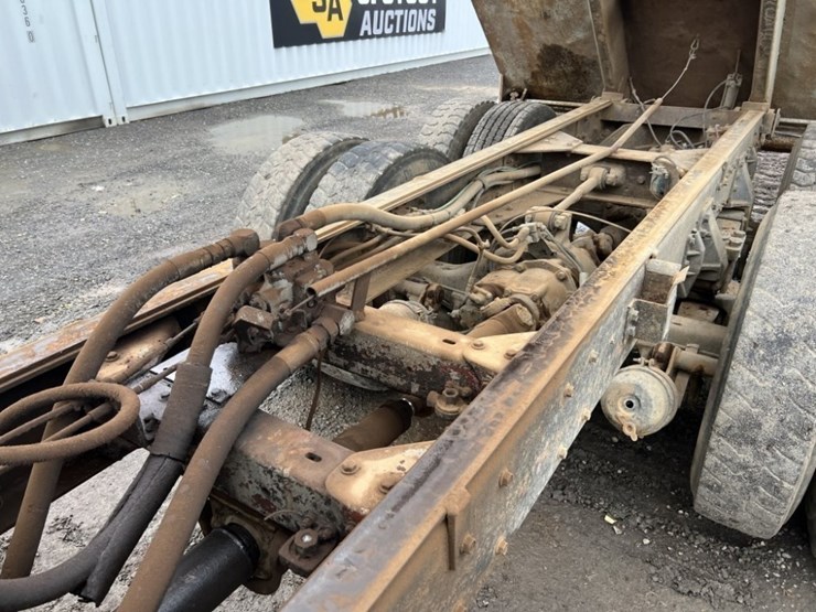 1985-kenworth-t/a-dump-truck-image-36