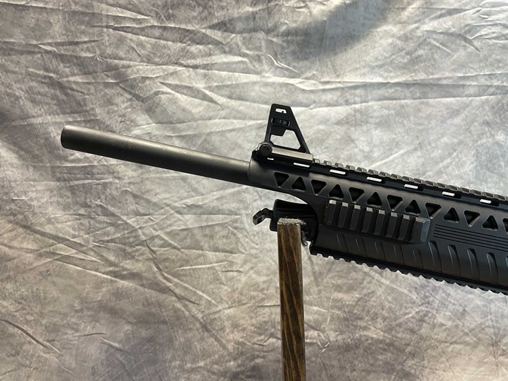 #2351-•-rock-island-vr60-12-ga.-semi-auto-shotgun,-sn:-r176949-image-11