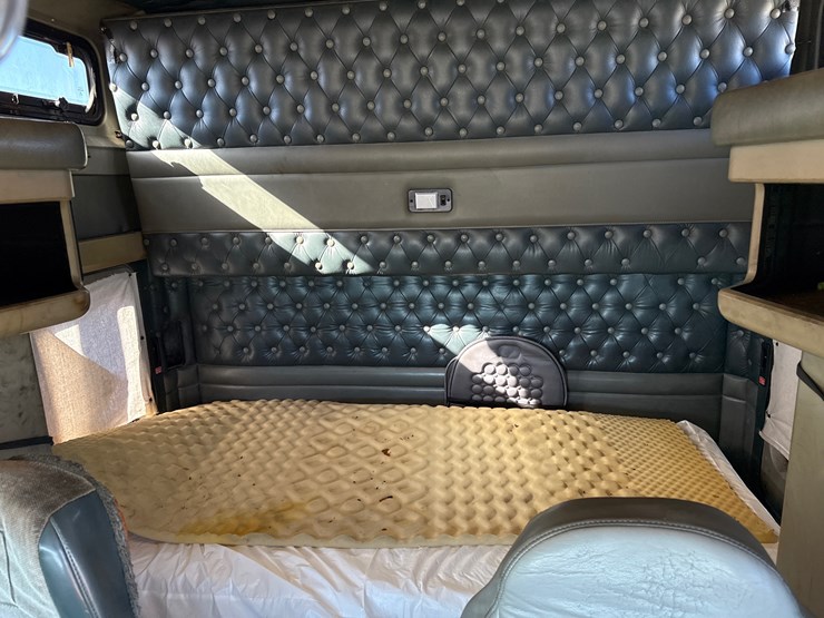 kenworth-w900-image-35