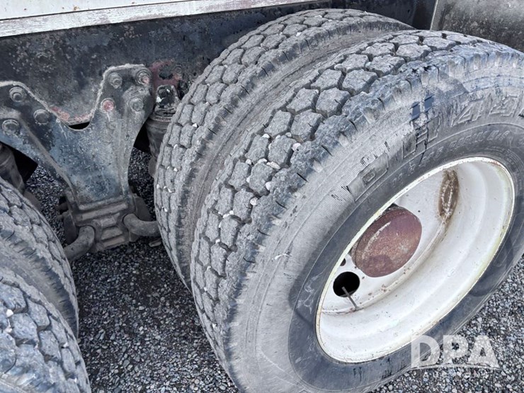 1995-kenworth-t800-image-48