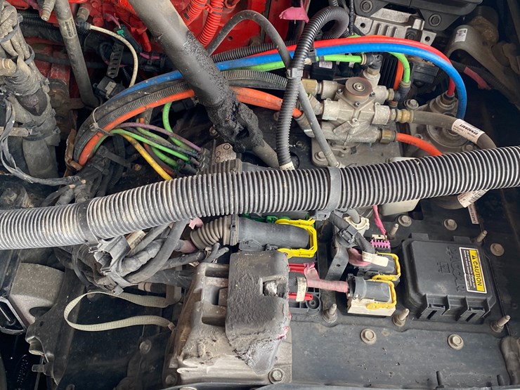 peterbilt-567-image-29