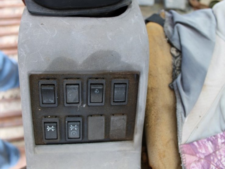 kobelco-sk220-lc-image-7