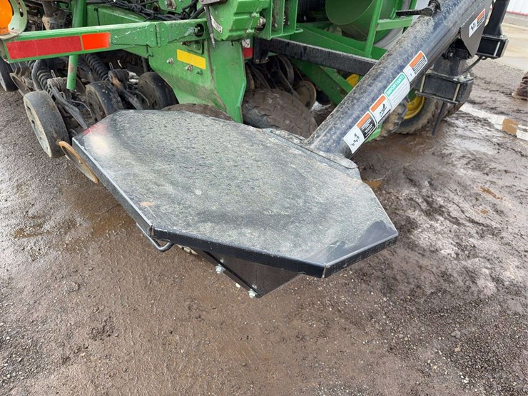 2011-john-deere-1990-image-54