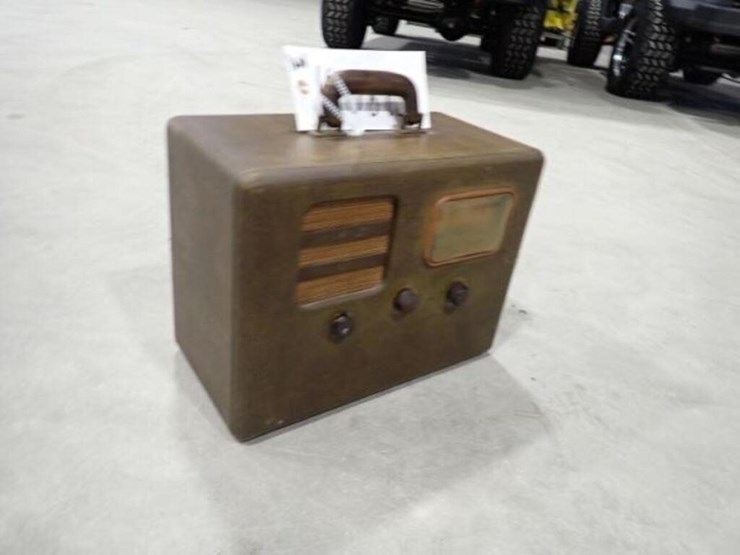 vintage-phonola-b-'d'emission-radio-260723-image-2